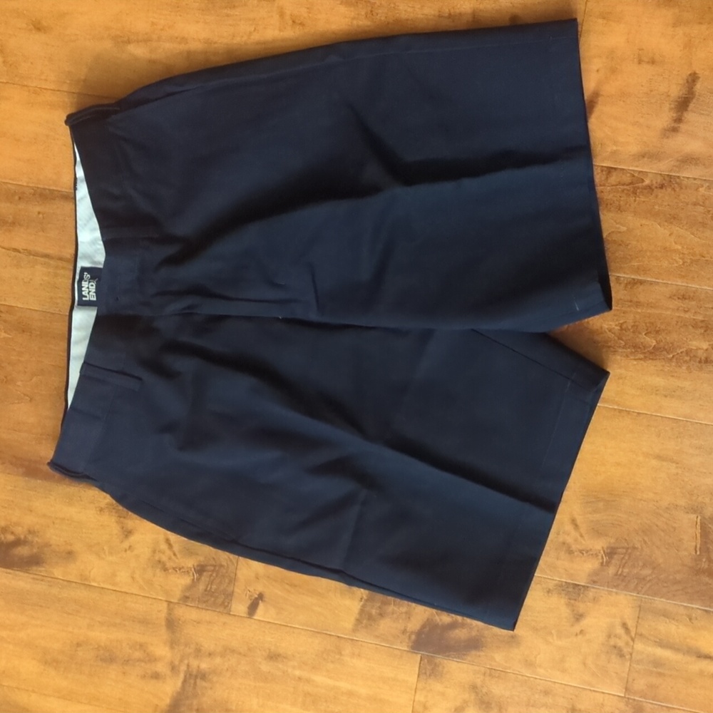 Mens Lands End Navy flat front short size 34